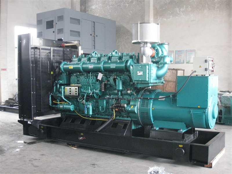 海盐200KW 柴油发电机的油耗是多少?