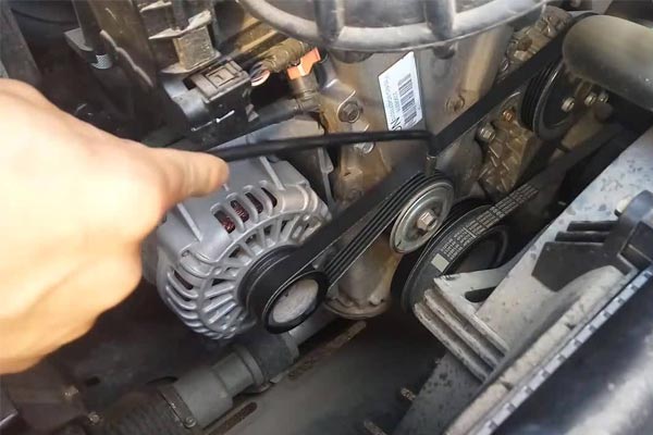 海盐转速传感器的工作原理是什么？